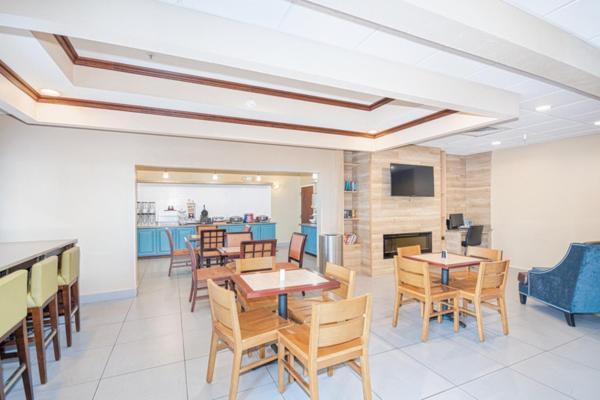 Country Inn & Suites By Radisson, Midway - Tallahassee West Esterno foto