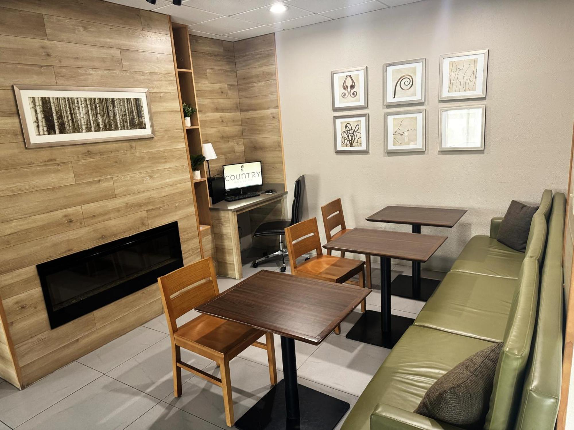Country Inn & Suites By Radisson, Midway - Tallahassee West Esterno foto